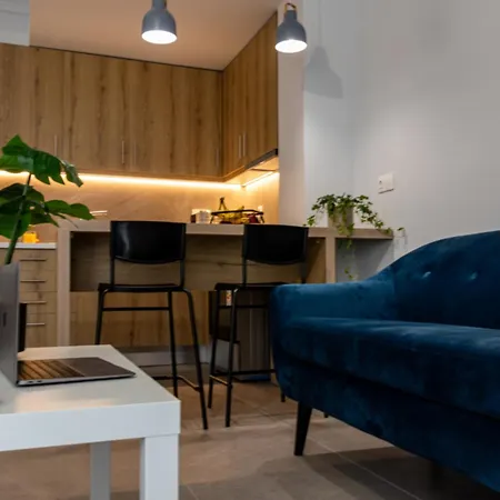 Tracy's Luxury Apartment.
